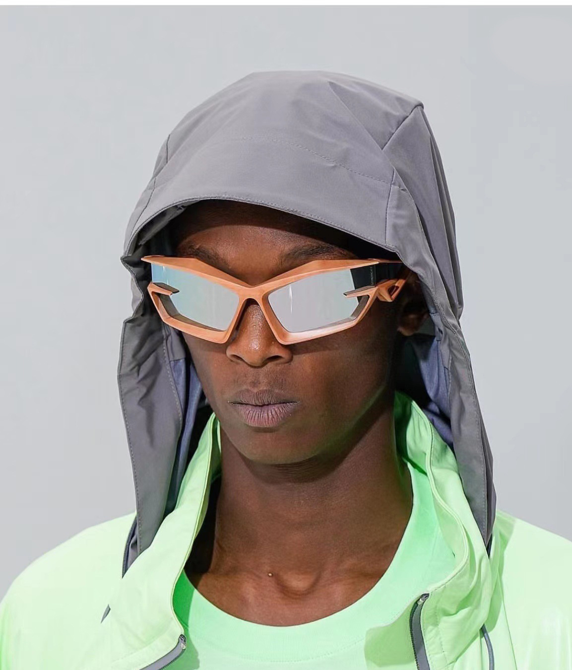 Lunettes de soleil élégantes pour hommes