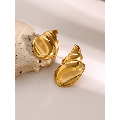 Boucles d'oreilles conques brillantes en trois dimensions