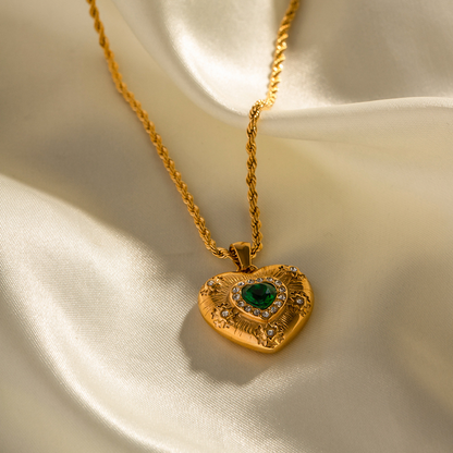 Hand-Inlaid Emerald Zircon Heart-Shaped Pendant Necklace