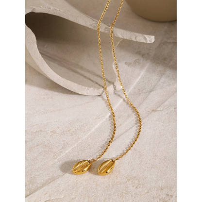 Collier avec pendentif coquillage long