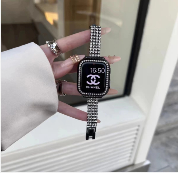 Quatre rangées de diamants sur un bracelet de montre en métal [applicable à Apple Apple Watch78s9 Se]