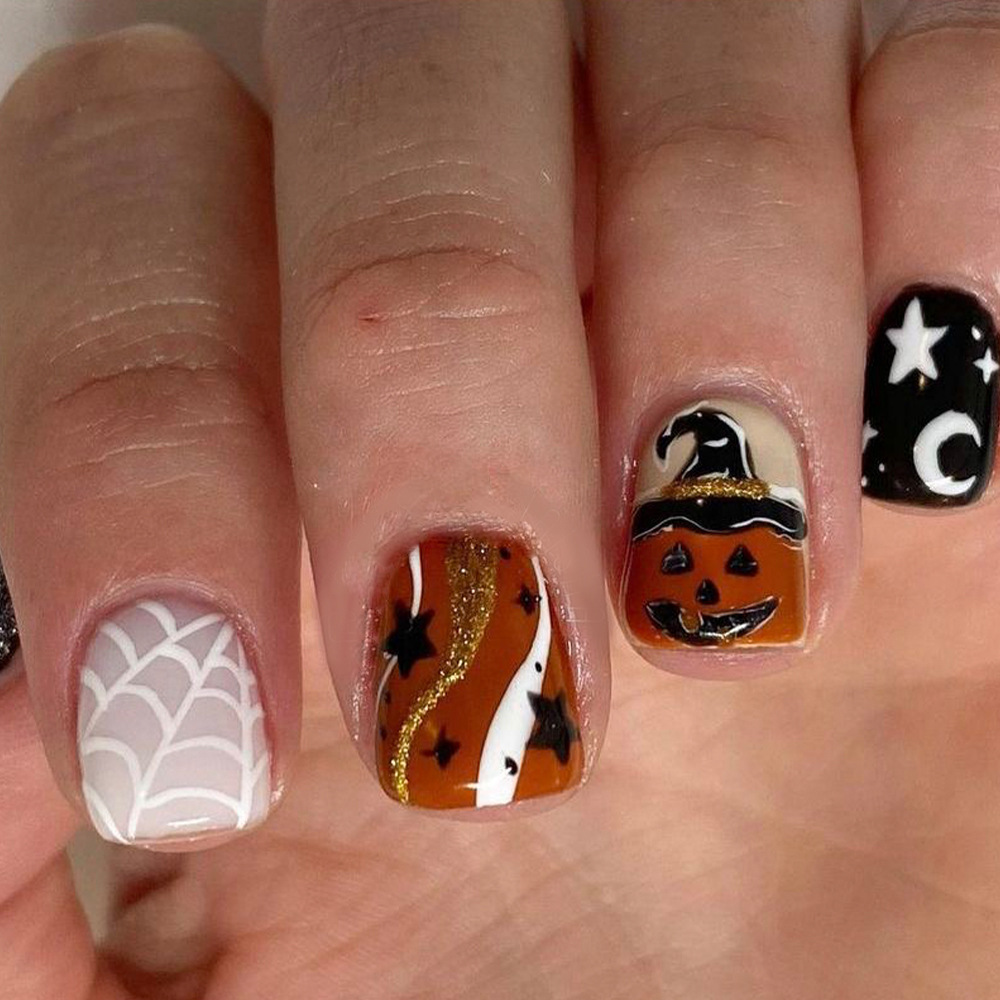 Ongles à coller en forme de citrouille d'Halloween