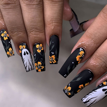 Ongles autocollants noirs mats à motifs floraux et fantômes pour Halloween