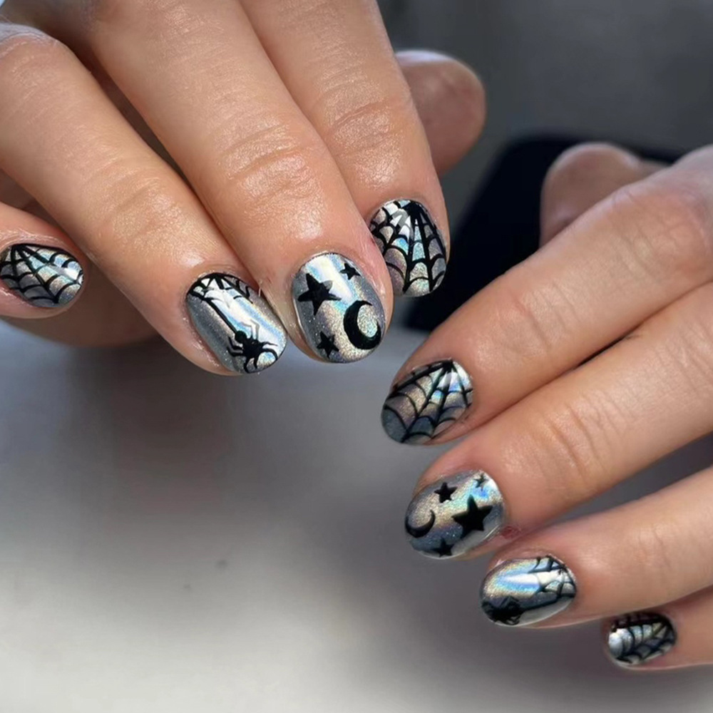 Ongles à coller en forme d'araignée pour Halloween