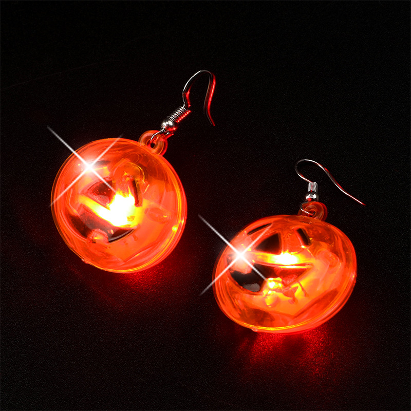 Boucles d'oreilles lumineuses en forme de lampe citrouille d'Halloween et de festival de fantômes