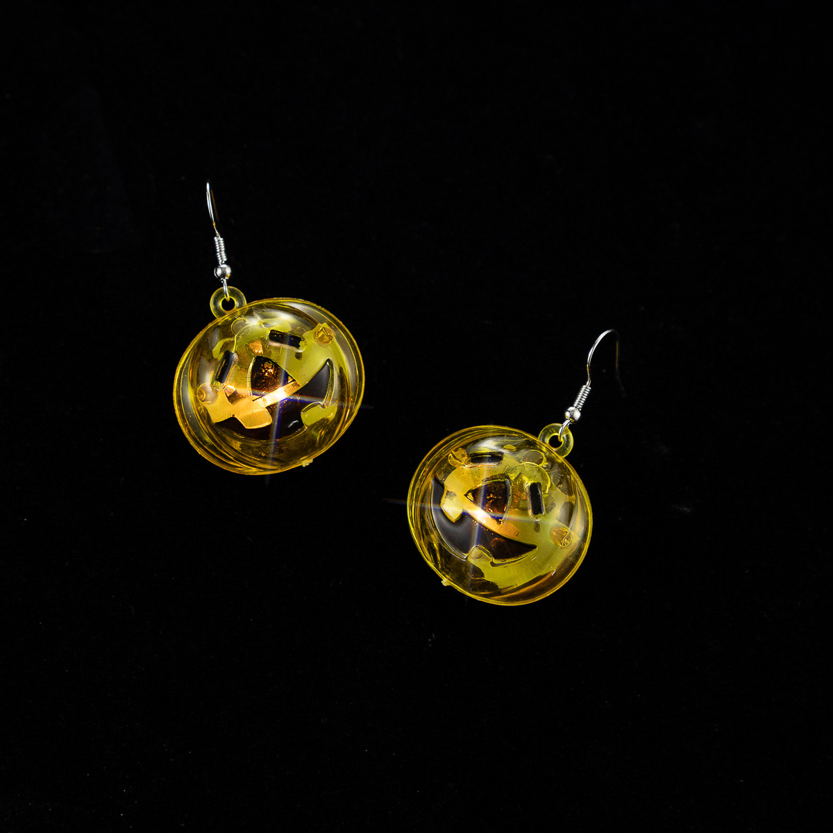 Boucles d'oreilles lumineuses en forme de lampe citrouille d'Halloween et de festival de fantômes