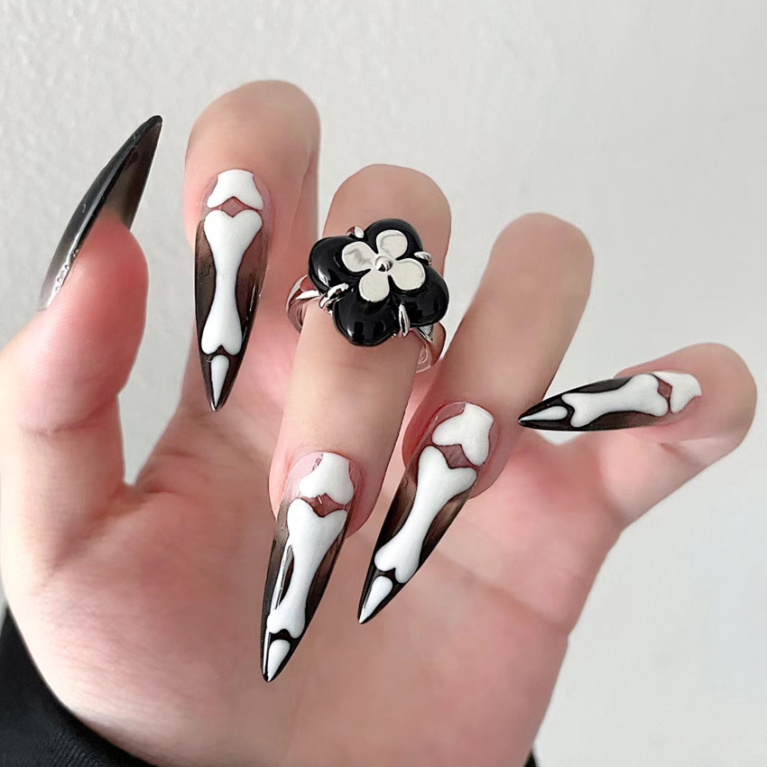 Ongles autocollants motif crâne fantôme d'Halloween