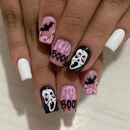 Ongles à coller avec motif chauve-souris pour Halloween