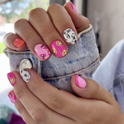 Short Smiling Face Love Press-on Nails